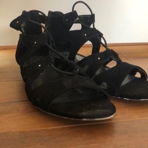 Black women little wedges